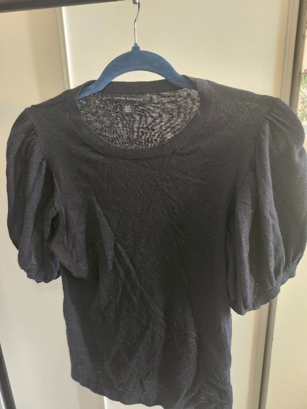 BANANA REPUBLIC BUBBLE SLEEVE TOP BLACK SIZE S/P